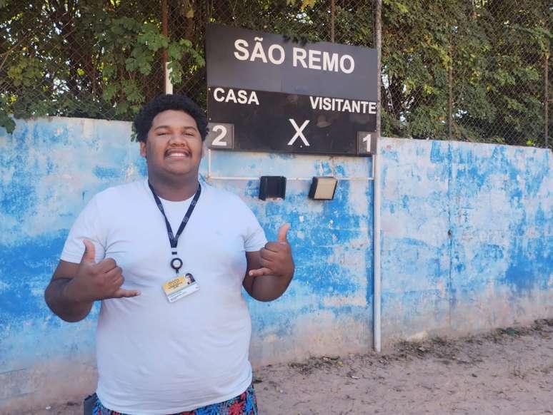 Jhonatan foi auxiliar técnico da seleção do Rio Pequeno, vice-campeã da Taça das Favelas em 2019.