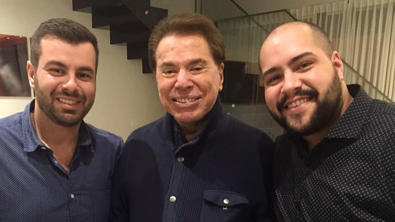 Fernando Poli resgatou fotos ao lado de Silvio Santos e Tiago Abravanel, com quem tem um relacionamento desde 2015