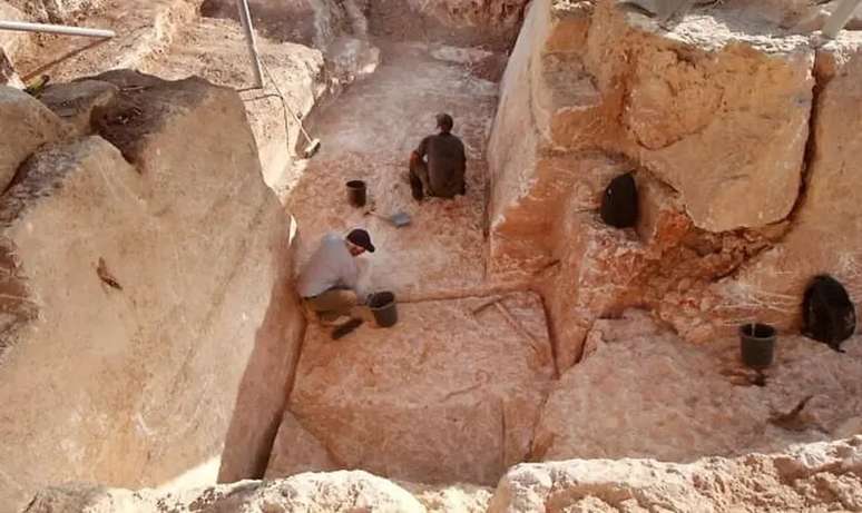  Antiga pedreira descoberta no bairro de Har Hotzvim, em Jerusalém. 