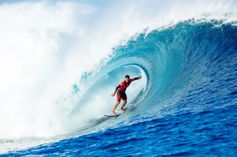 WSL define últimos classificados ao Finals e brasileiros estão vivos na disputa. 