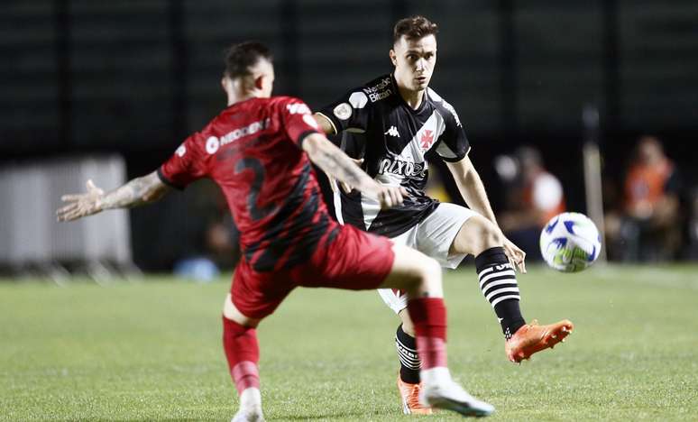 Vasco e Athletico-PR já se enfrentaram 51 vezes na história 