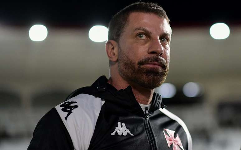 Pedrinho, presidente do Vasco, em São Januário, em partida contra o Bragantino, pelo Brasileirão.