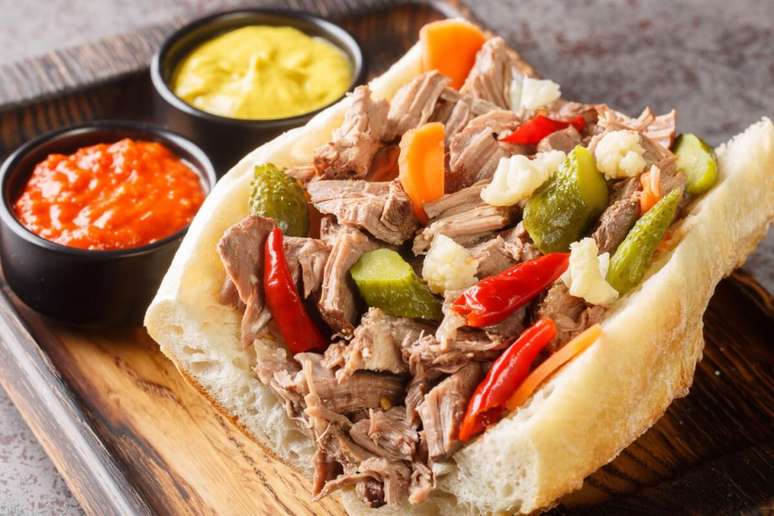 Sanduíche “italian beef” 