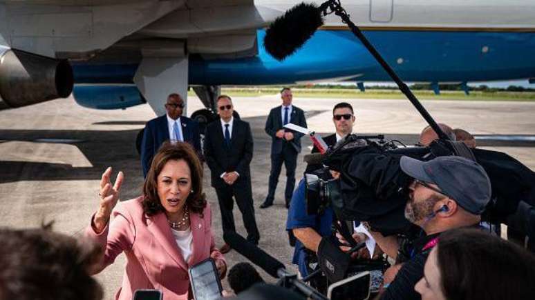 A imprensa ainda aguarda uma entrevista coletiva de Kamala Harris após se tornar candidata à Presidência americana pelo Partido Democrata