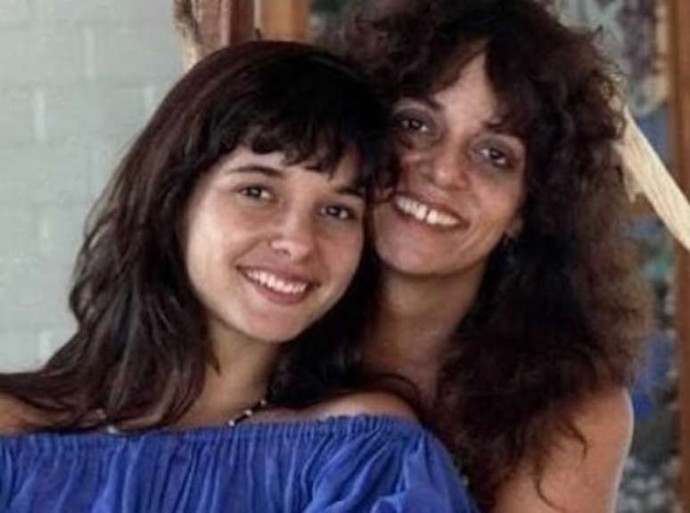 Gloria Perez e a filha Daniella, assassinada em dezembro de 1992.