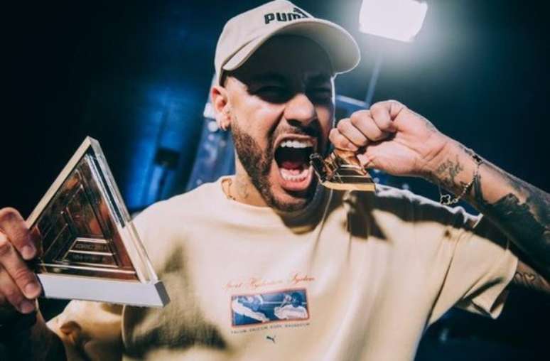 Neymar sagra-se campeão de torneio mundial do Esports, em evento na Arábia –