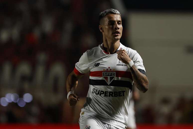 São Paulo procura substituto para Ferreira –