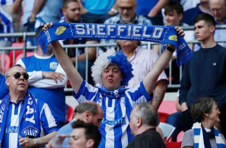 Torcida do Sheffield Wednesday agora não pode ir a jogos com camisas ‘piratas’ –