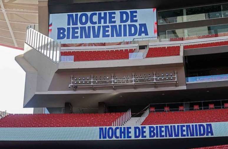 Anúncio da festa organizada pelos Colchoneros no Metropolitano –