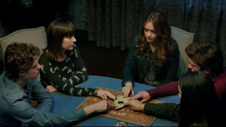 Cena do filme Ouija: O Jogo dos Espíritos (Imagem,: Divulgação/Universal Pictures)