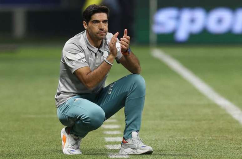 Abel Ferreira demonstra orgulho dos jogadores após eliminação na Libertadores da América –