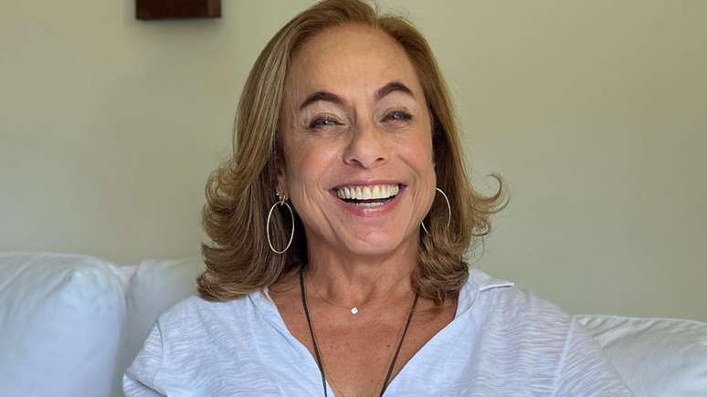 Cissa comemorou o sucesso do 'Sem Censura' e a liberdade que o programa oferece