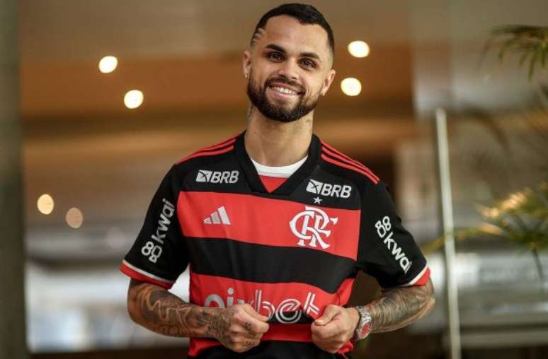 Michael com a camisa do Flamengo –