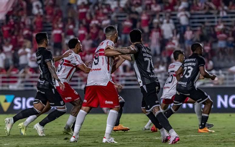 Ceará vence o CRB por 2 a 0 na Séria B