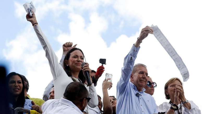 María Corina Machado e Edmundo Gonzalez em protesto da oposição em 30 de julho