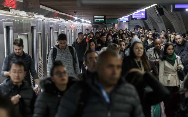 Movimentação de passageiros no metrô de São Paulo; ponto de inflexão populacional no Estado deve acontecer em 2037