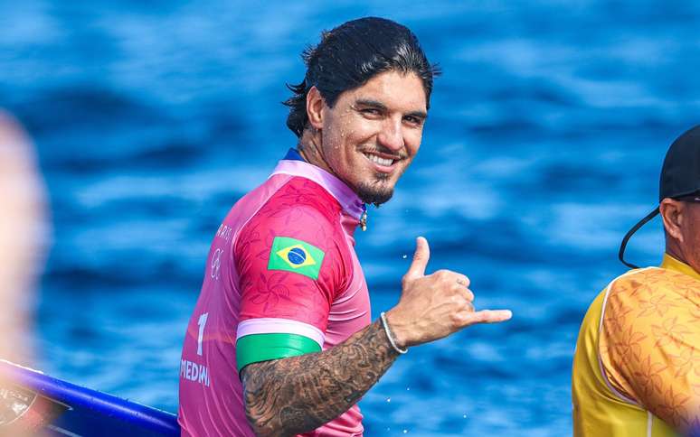 Gabriel Medina em ação nas Olimpíadas de Paris