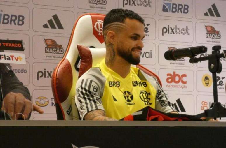 Michael durante apresentação pelo Flamengo.