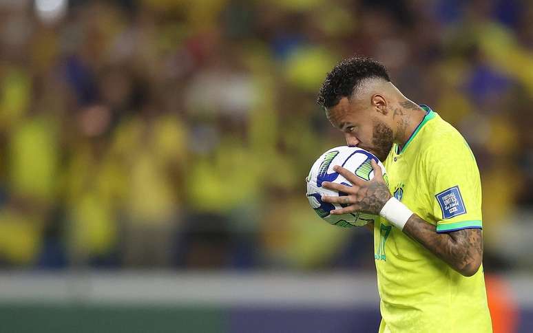 Neymar vive a expectativa de retornar à Seleção Brasileira sob comando de Dorival Júnior