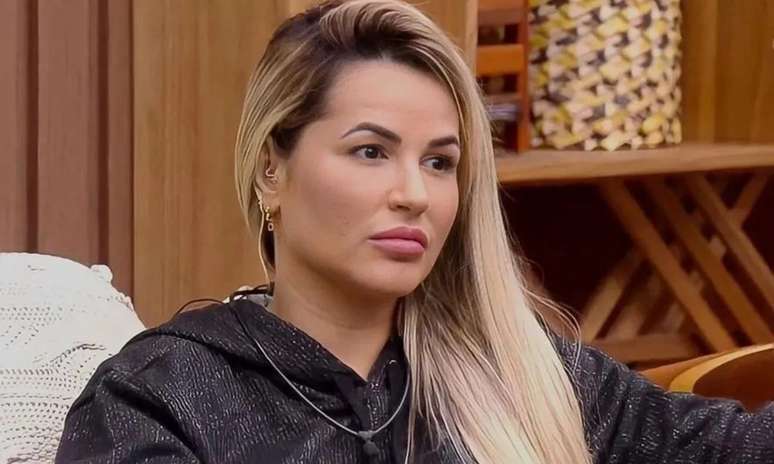 Deolane Bezerra está com depressão 