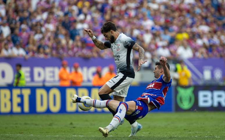 Yuri Alberto perdeu chance clara de gol contra o Fortaleza