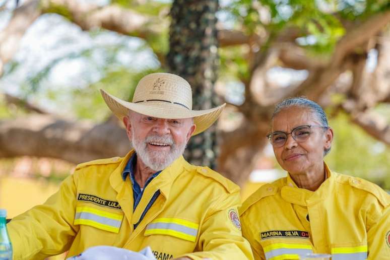 O presidente Lula e a ministra Marina Silva se reuniram neste domingo por conta dos casos de queimadas em todo o País