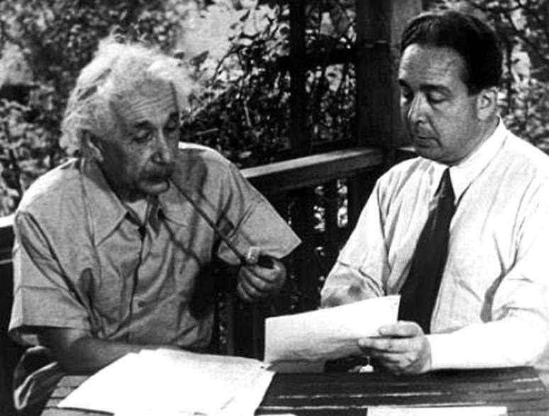 Einstein escreveu alertando sobre os perigos representados pela energia nuclear com o auxílio do físico Leo Szilard