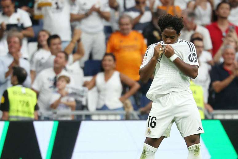 Endrick celebra logo após fazer o seu primeiro gol em La Liga com a camisa do Real. Ele precisou de menos de dez minutos para balançar a rede  –