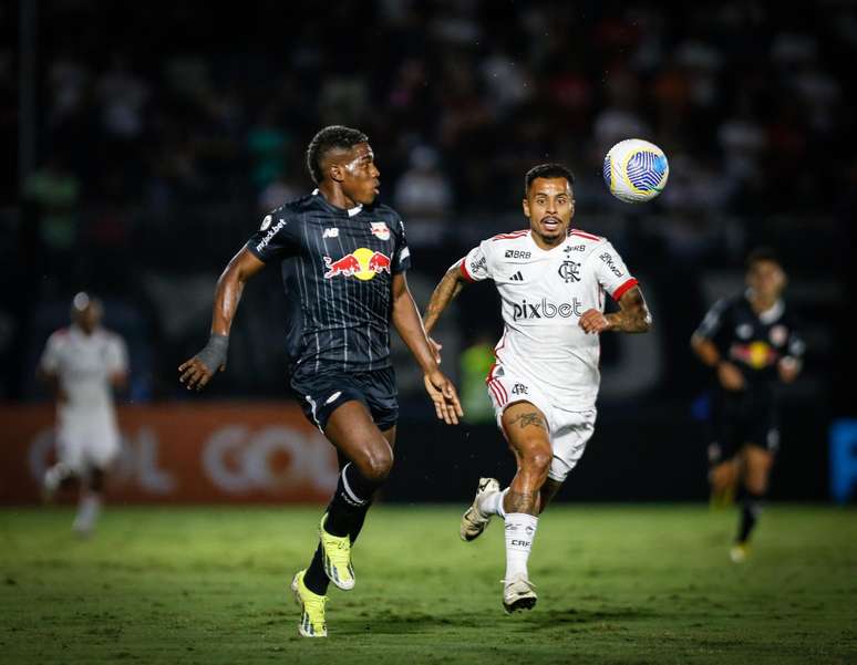 Henry Mosquera, jogador do Red Bull Bragantino. 