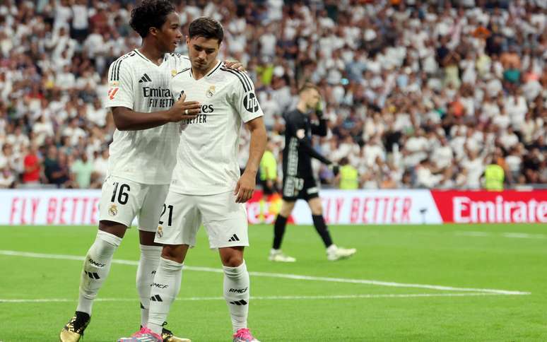 Endrick e Brahim Díaz celebram gol do Real Madrid