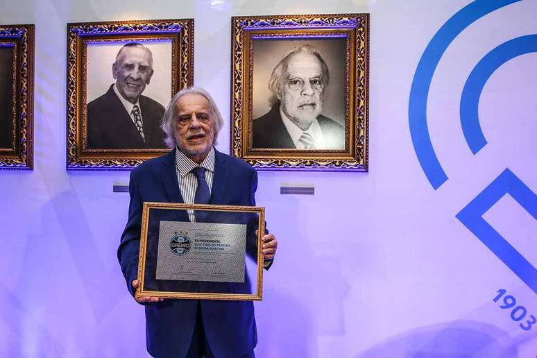 Cacalo certamente foi o mais querido presidente do Grêmio. Clube, torcida e jogadores prestaram homenagens ao dirigente, que morreu neste sábado, aos 73 anos – Divulgação / GFBPA