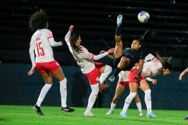 Bragantino e Corinthians mediram forças na noite deste sábado, no Nabi Abi Chedid –