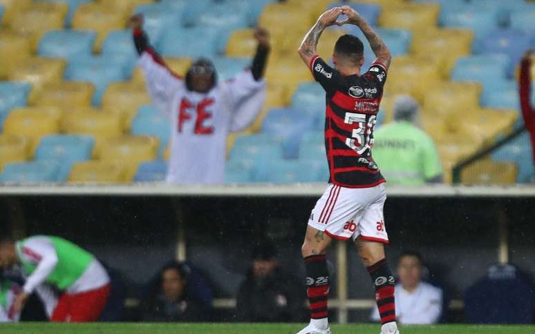 Michael marcou gol em sua reestreia pelo Flamengo contra o RB Bragantino, pelo Brasileirão