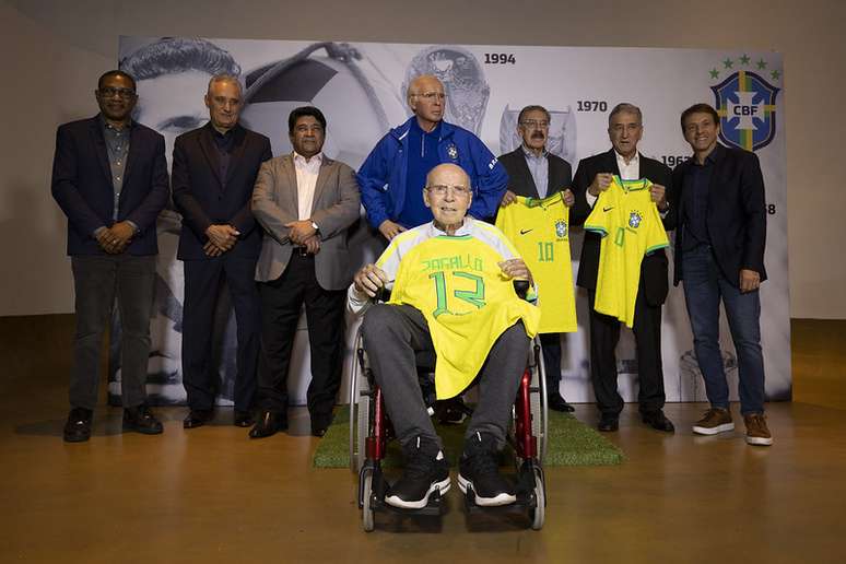 Zagallo recebeu homenagem em forma de uma estátua de cera no Museu da Seleção Brasileira –