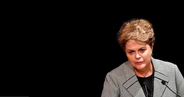 Dilma Rousseff enfrentou uma crise política e econômica a partir de 2014 que resultou no seu impeachment, em 2016