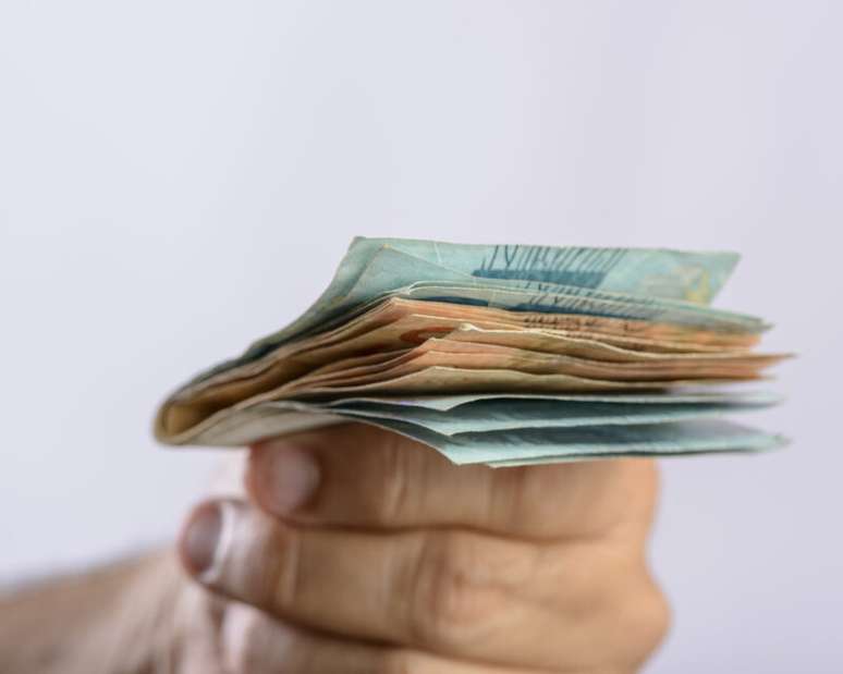 Porto Alegre residents can withdraw FGTS due to Calamities: deadline expires soon