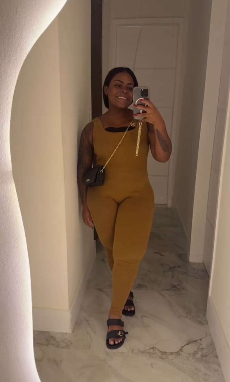After losing 60kg and undergoing plastic surgery, Jojo Todynho looks slim in a new click
