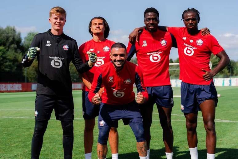 Jogadores do Lille durante treinamento da equipe &ndash;