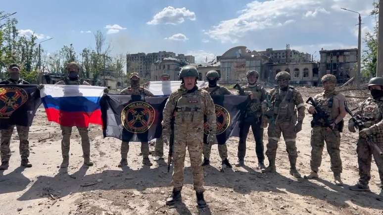 Milhares de combatentes do Grupo Wagner participaram da batalha pela cidade ucraniana de Bakhmut, na Ucrânia