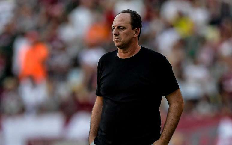 Rogério Ceni tem 0% de aproveitamento contra o Flamengo como técnico