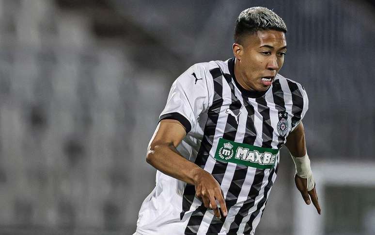 Matheus Saldanha em ação pelo Partizan