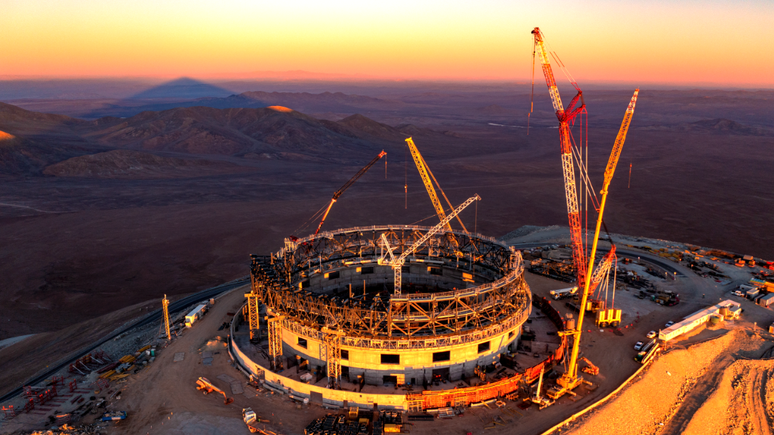 O maior telescópio óptico do mundo está sendo construído no deserto do Atacama, no Chile