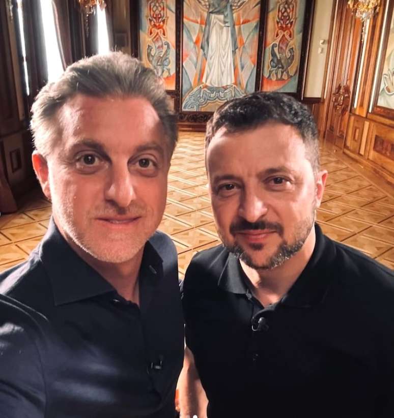 Luciano Huck entrevista Zelensky na Ucrânia