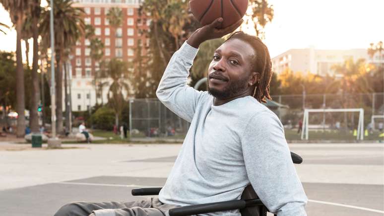 É preciso ter em mente que é possível torcer para um atleta paralímpico sem ser capacitista