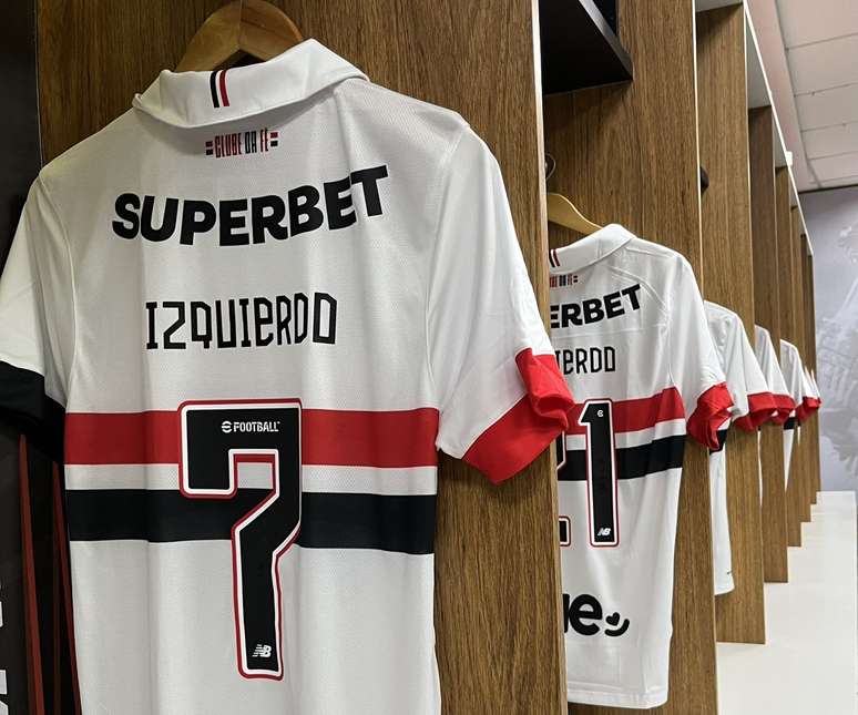 Jogadores do São Paulo usarão o nome de Izquierdo nas costas