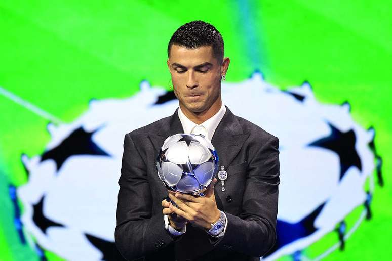 Cristiano Ronaldo participou do sorteio da Champions –