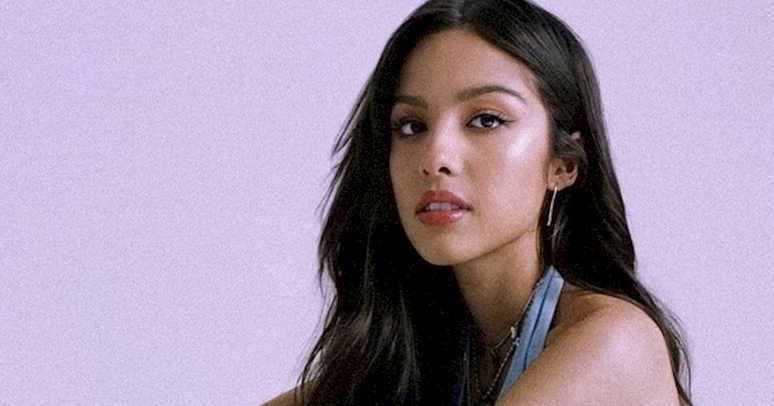 Olivia Rodrigo lança 'Bad Idea Right?' em vinil compacto azul