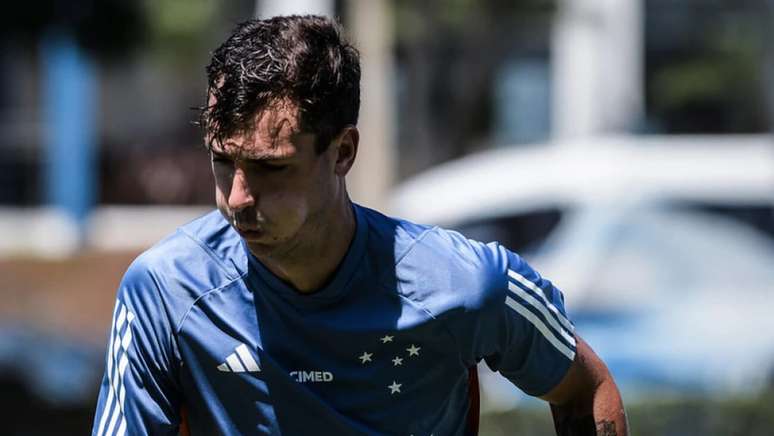 Dinenno sofre grave lesão no joelho e não joga mais pelo Cruzeiro em 2024 –