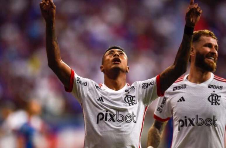 Bruno Henrique comemorando seu gol