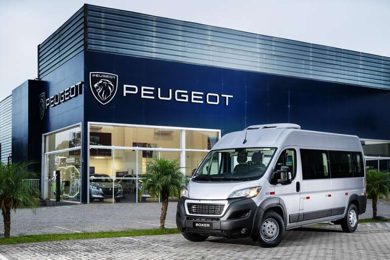 Novo Peugeot Boxer Minibus 2025